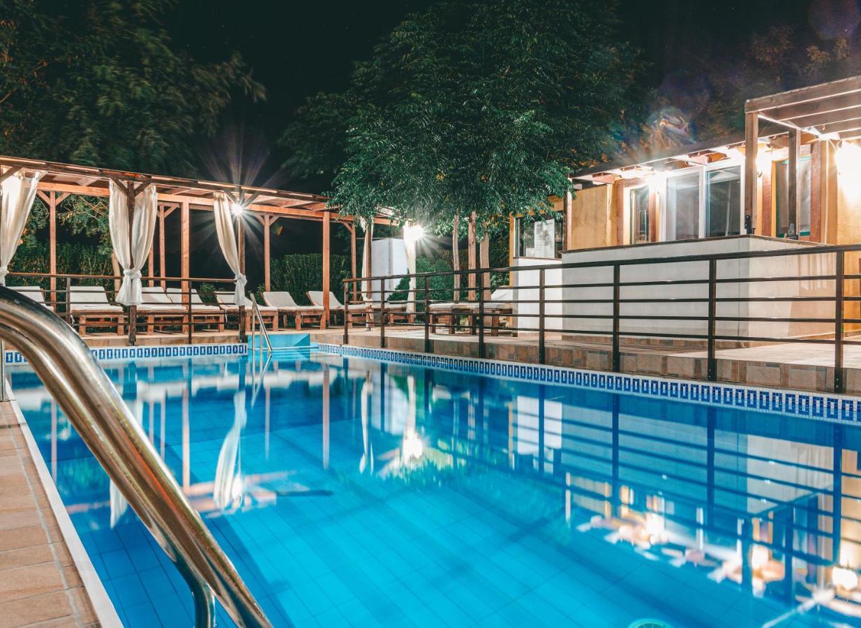 Samothráki Victory Apartments & Hotel מראה חיצוני תמונה